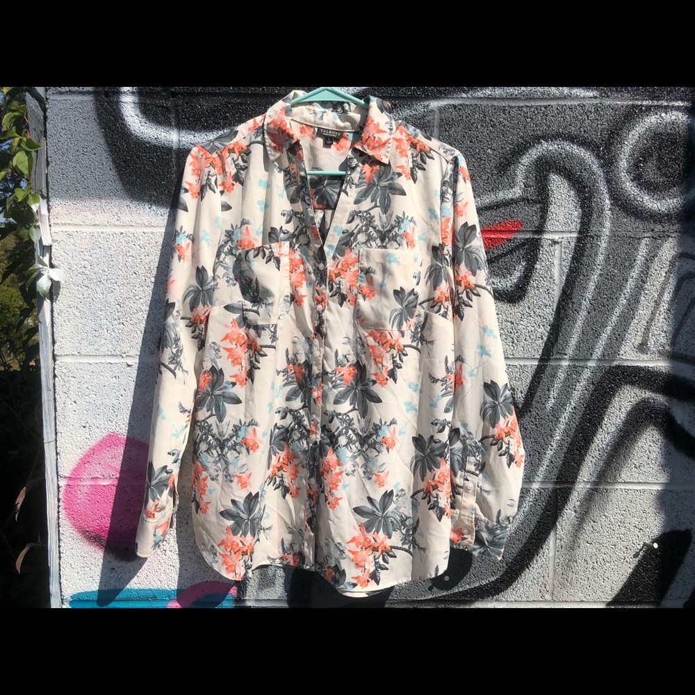 Flower faces button up - Picture 2 of 7